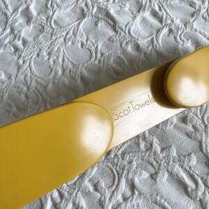 Vintage Scot Towels Wall Paper Towel Holder Harvest Gold Roll Holder Plastic USA